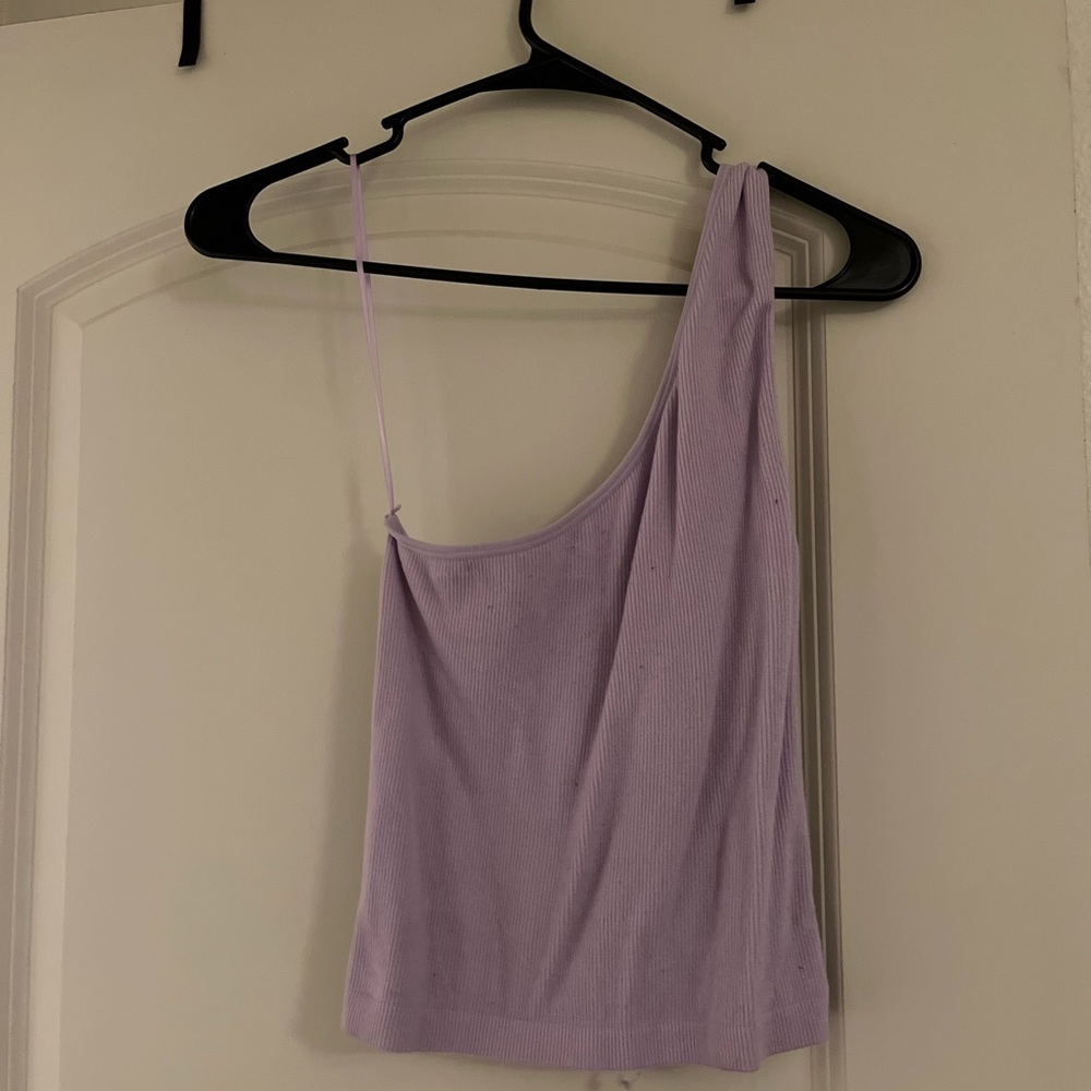 One shoulder crop top